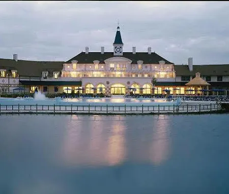 Marriott's Village D'ile-de-france Hotel 4*