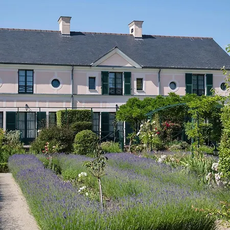 Marriott's Village D'ile-de-france Hotel