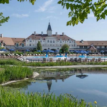 Marriott's Village D'ile-de-france Hotel 4*